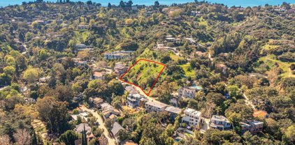 2981  Passmore Dr, Los Angeles