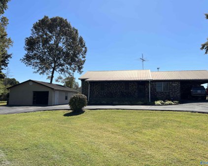 102 Croft Circle, Crossville