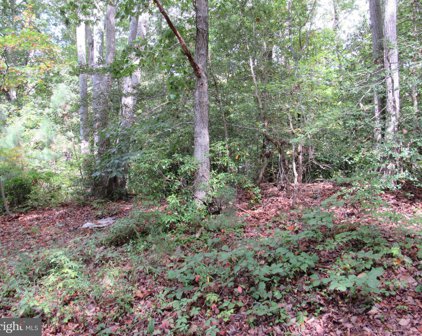 471 Cardinal Dr, Lusby