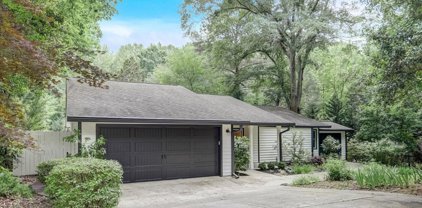 122 Lake Forest Drive, Peachtree City