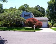 430 Lillian Boulevard, Holbrook image