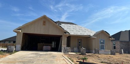 1807 Josh Dr, Whitehouse