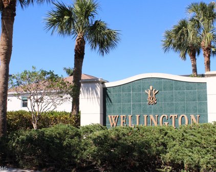 16616 Wellington Lakes  Circle, Fort Myers