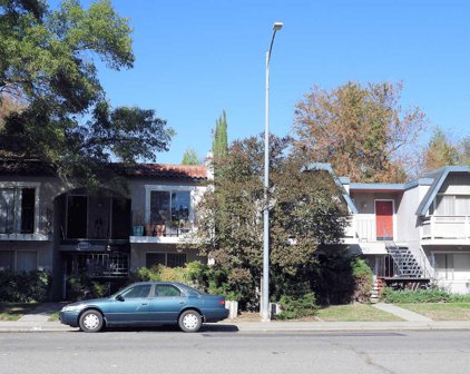 4903 Cowell Boulevard, Davis