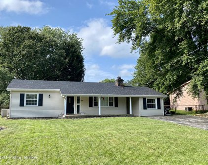 845 Bass Ln, Shelbyville