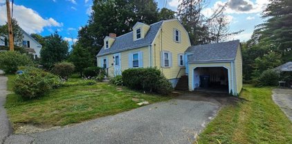 9 Walkup Ct, Natick
