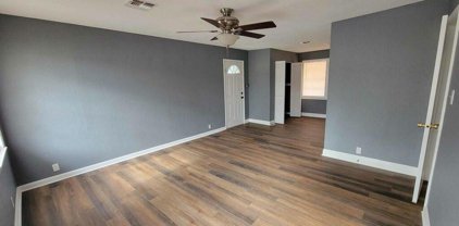 6639 Fm 442 Road, Boling