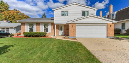 1012 W White Oak Street, Arlington Heights