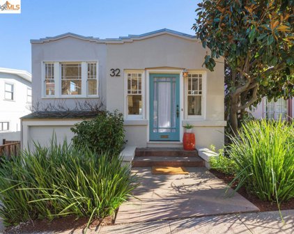 32 Cambridge Way, Piedmont