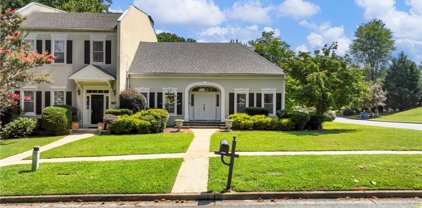 9445 Knollcrest Boulevard, Johns Creek