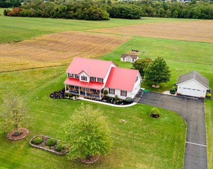 195 Two Taverns Rd, Littlestown