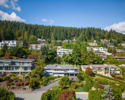 1111 Gilston Road, West Vancouver