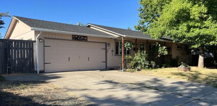 1945 LOCKWOOD PL, Albany