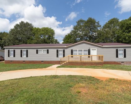 4 Hoston Drive, Piedmont