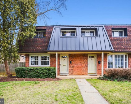 130 S Virginia Ave Unit #24, Falls Church