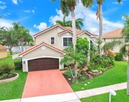 706 Nw 177th Ave, Pembroke Pines image
