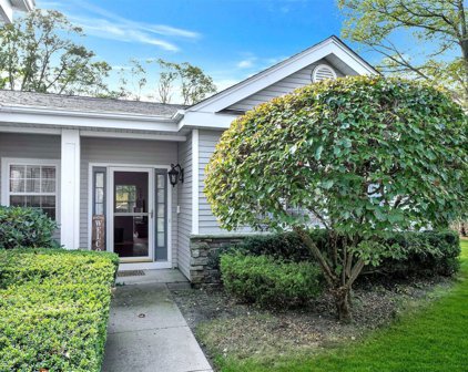 464 Hampton Court Unit #464, Moriches