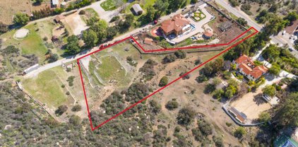 2116  Stunt Rd, Calabasas