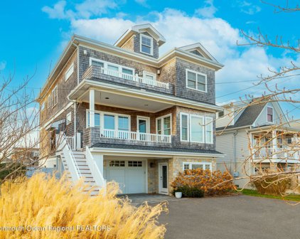 64A Waterman Avenue, Rumson