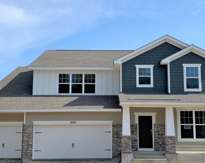 1543 Oak Creek Drive, Chaska