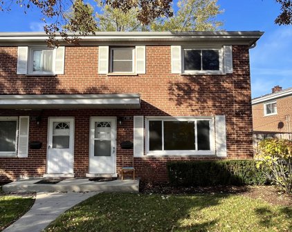 1134 N Boxwood Drive, Mount Prospect