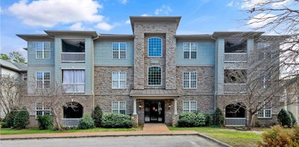 3310-202 Starboard Way, Fayetteville