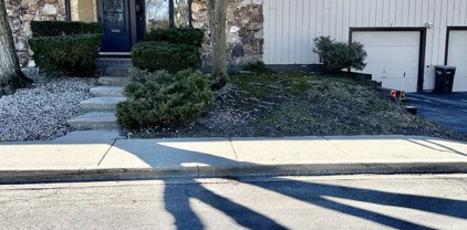 223 Skokie Boulevard, Wilmette