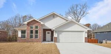 908 N Fountain Road, Carterville