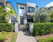 8249 Nw 43rd St, Doral image