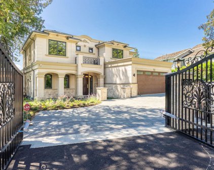 2586 Marine Drive, West Vancouver