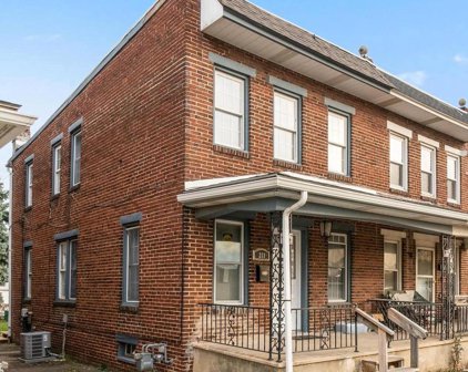 211 N Eberts Ln, York