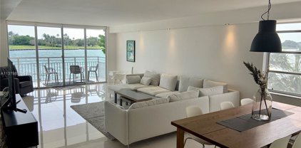 9250 W Bay Harbor Dr Unit #2C, Bay Harbor Islands