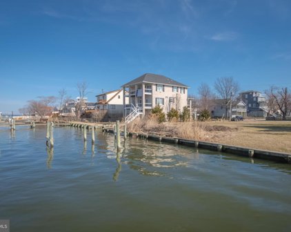 9124 Hinton Ave, Sparrows Point