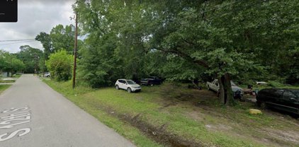 S 12th Streets, Conroe