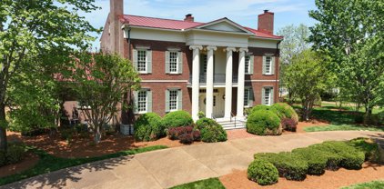13 Governors Way, Brentwood