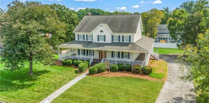 1304 Primrose Lane, High Point