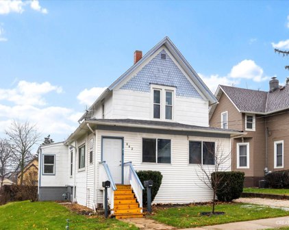 862 S Liberty Street, Elgin