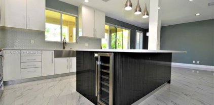 1417 Majesty Ter, Weston