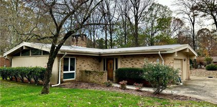 919 Rollingwood  Drive, Mount Holly