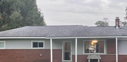 53241 Suzanne, Shelby Twp