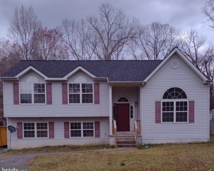 1129 Oakland Dr, King George
