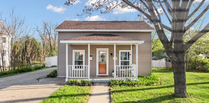 109 RAILROAD, Holly Vlg