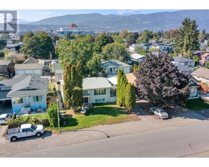 2262 Aberdeen Street North, Kelowna