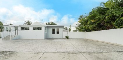 230 E 56th St, Hialeah