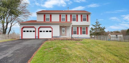 224 Laura Anne Ct, Sterling