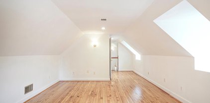 100 S Barton St, Arlington