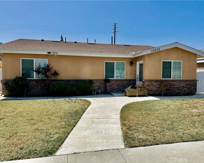 10802 Van Ruiten Street, Norwalk