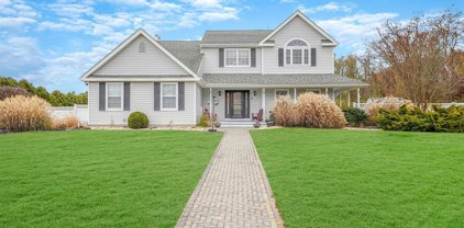 1 Bridget Drive, Manorville