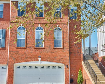 25499 Beresford Dr, Chantilly