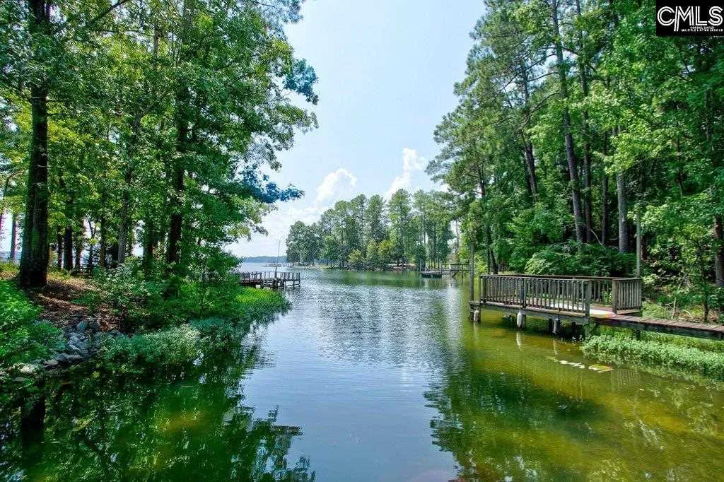 Home for sale with access to Lake Murray